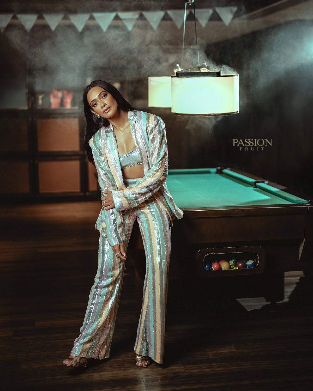 V/05 — FASHION